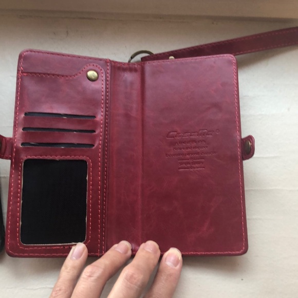 Red leather iPhone 8 Plus wallet case - Picture 4 of 9